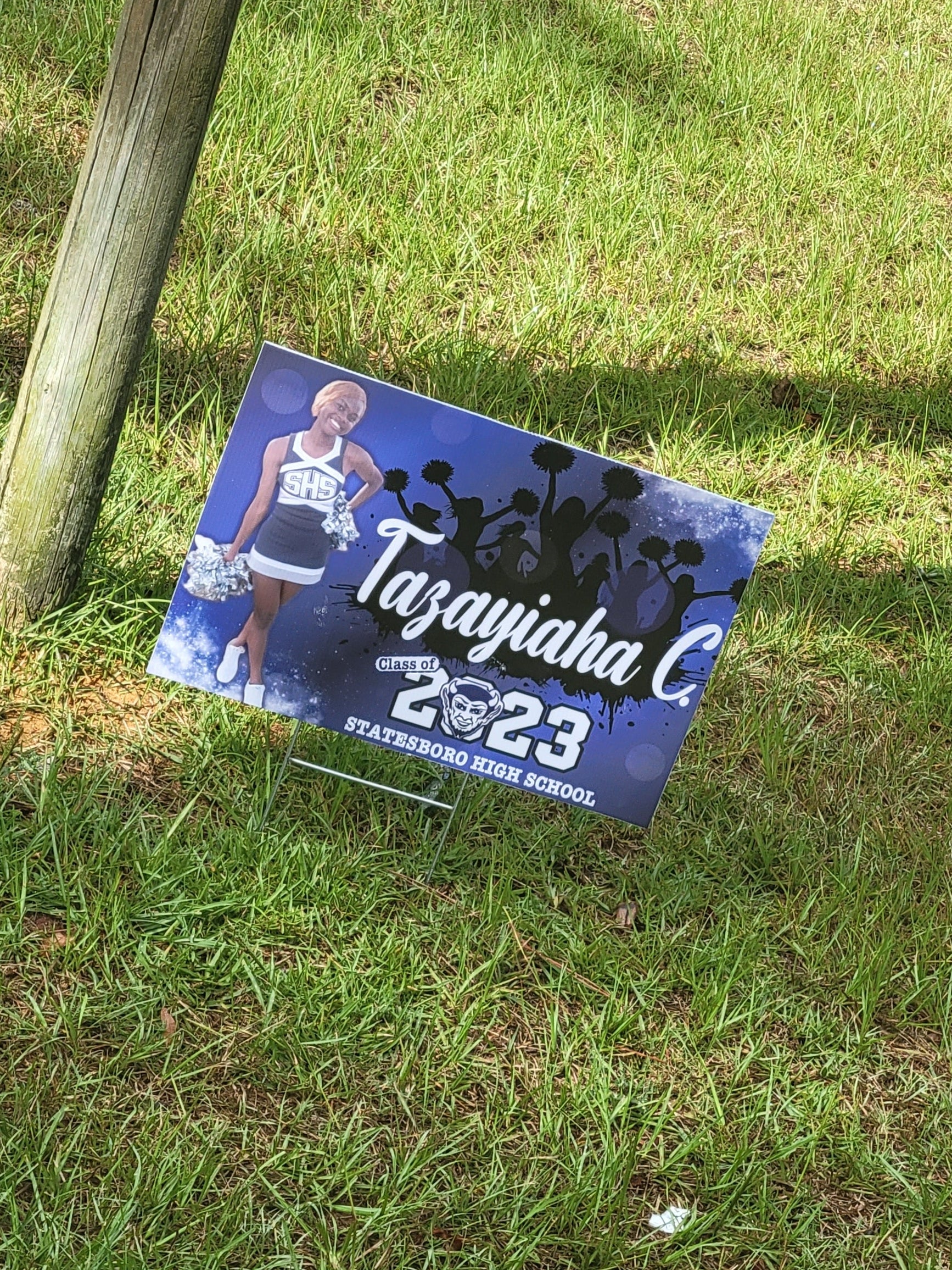 Cheerleader Yard Sign w. Stand